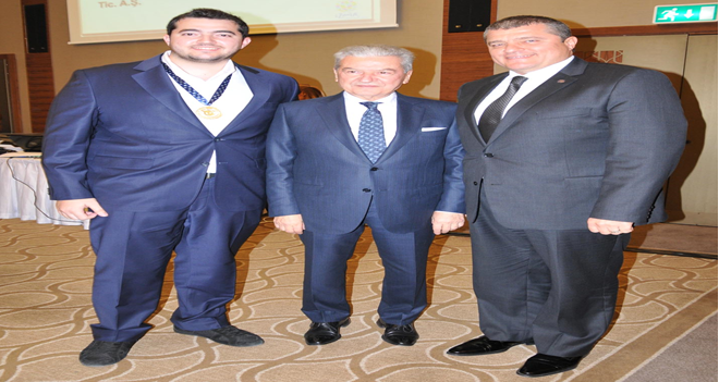 Mert Optik şampiyonluğu bırakmadı...