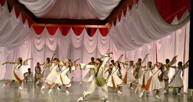 ''Mevlana’nın Çağrısı'' balesi yeniden İZDOB sahnesinde