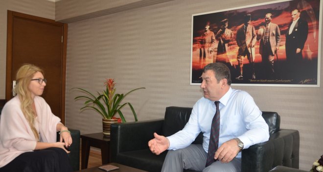 MHP İl Başkanı Karataş:''İzmir'deki hırsız kim?''