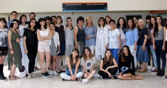 Moda öğrencilerden ‘şiddet’li tasarımlar