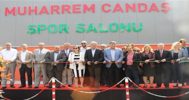 Muharrem Candaş Spor Salonu’na görkemli açılış