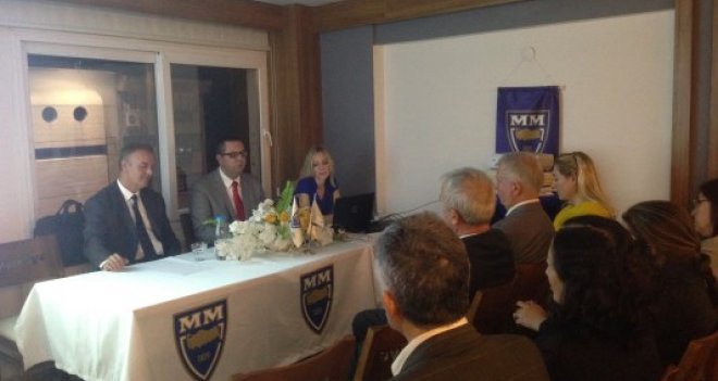 Mülkiyeliler Birliği İzmir Şubesi "İş Sağlığı ve Güvenliği konulu" panel düzenledi