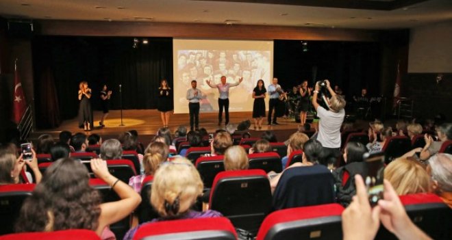 Münir Özkul ve Aydın Boysan Karşıyaka'da anıldı