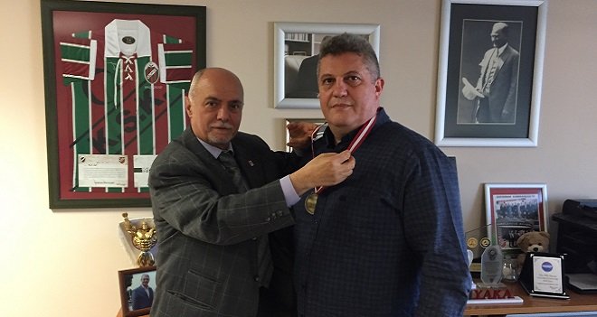 Murat Özel'e TMOK Fair Play Hizmet Ödülü...