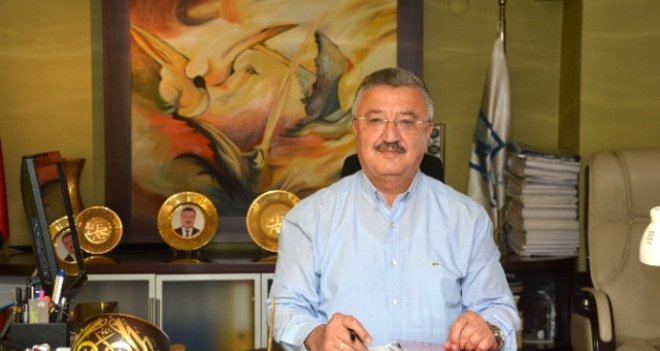 Necip Nasır: İzmir'in yüzde 85'i dönüşmeli