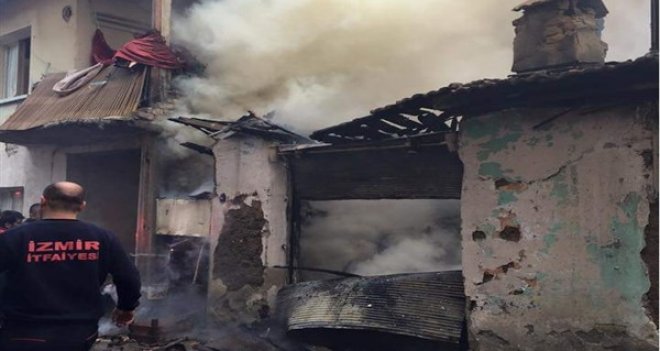 Nergiz çarşısında yangın