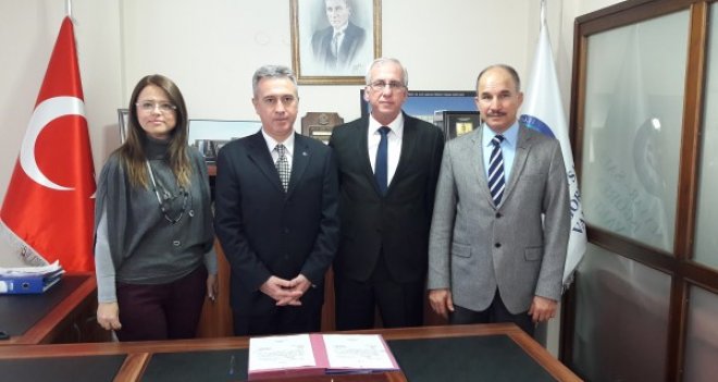 Nevvar Salih İşgören Vakfı'dan 120 polis çocuğuna eğitim desteği