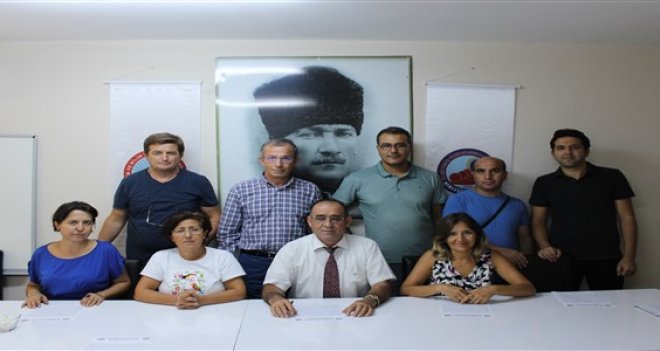 O müdüre bir tepki de meslektaşlarından