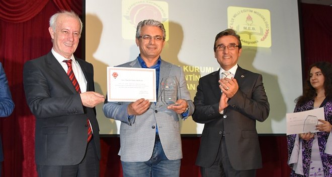 Öğrencilerin sağlığını koruyanlar ödüllendirildi