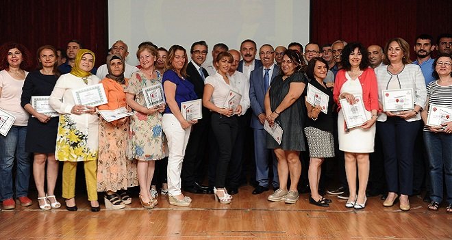 Öğrencilerin sağlığını koruyanlar ödüllendirildi