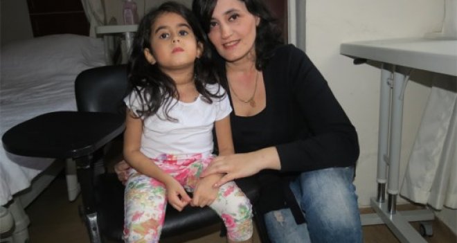 Önce karaciğerini sonra böbreğini verdi