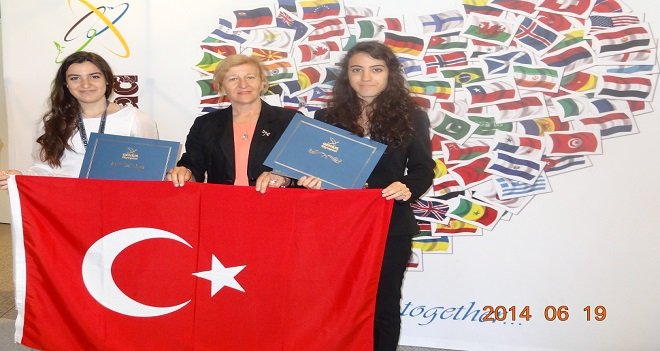 ÖZEL FATİH KOLEJİ İLE İZMİR'E AMERİKAN'DAN GELEN ZAFER...