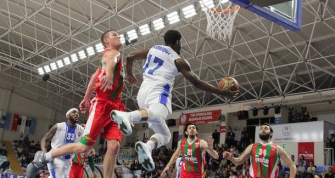 Pınar Karşıyaka Play-Off'u garantiledi