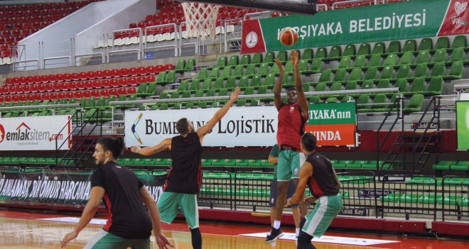 Pınar Karşıyaka, Beşiktaş deplasmanında