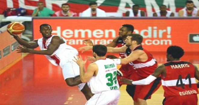 Pınar Karşıyaka Eskişehir'i güle oynaya yendi...