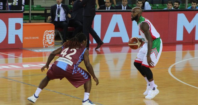 Pınar Karşıyaka, Fenerbahçe deplasmanında