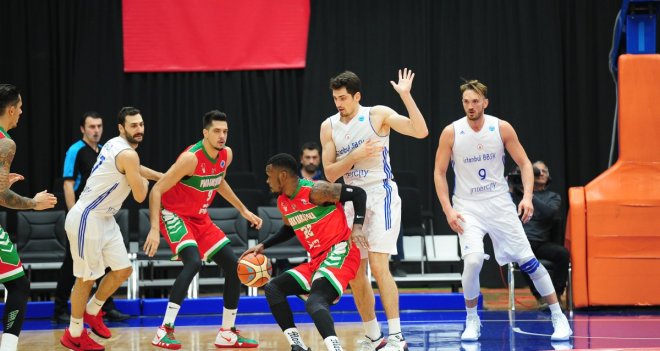 Pınar Karşıyaka, Galatasaray karşısında