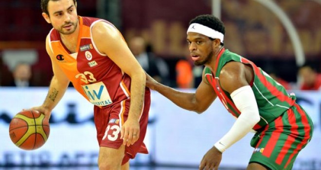 Pınar Karşıyaka, Galatasaray'ı ağırlıyor