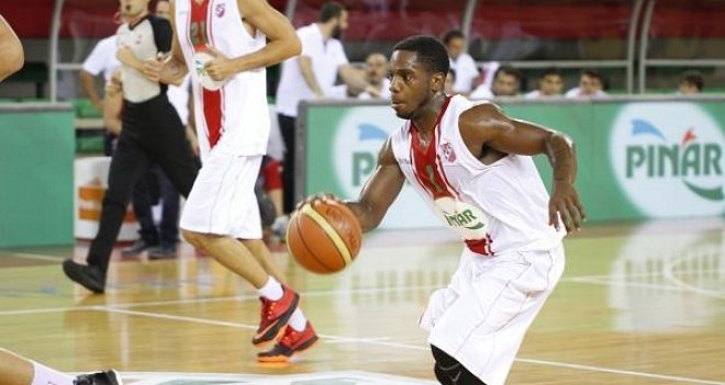 Pınar Karşıyaka galibiyetle start verdi...