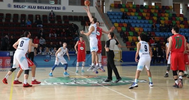 Pınar Karşıyaka Gelişim Selçuklu’da takıldı