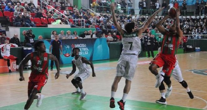 Pınar Karşıyaka Giresun'da fark yedi!