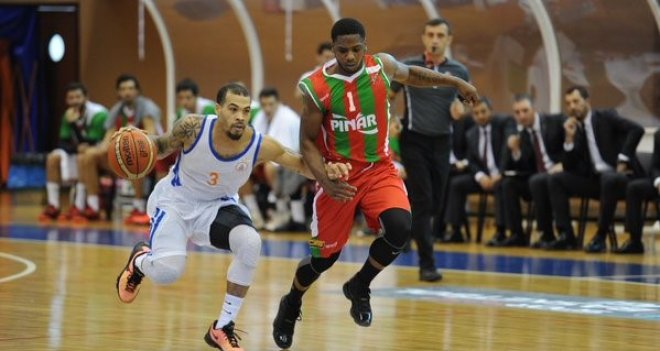 Pınar Karşıyaka, İstanbul Büyükşehir'e fark attı