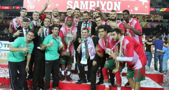 Pınar Karşıyaka kupa peşinde...