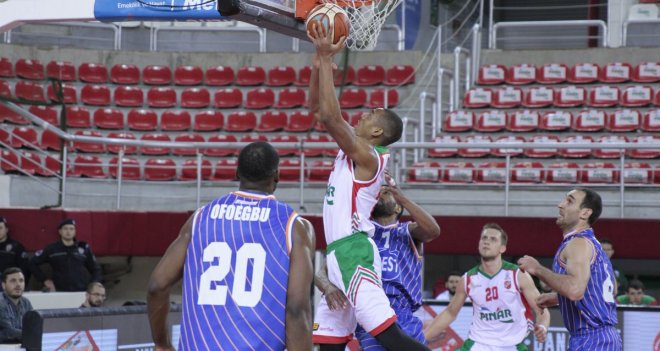 Pınar Karşıyaka, Le Mans karşısında