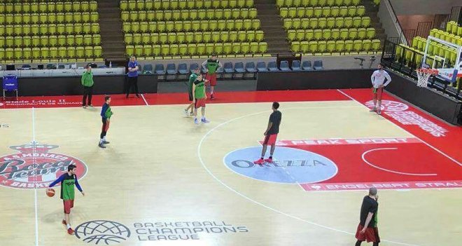 Pınar Karşıyaka, Monaca deplasmanında