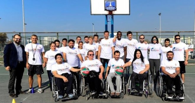 Pınar Karşıyaka, omurilik felçlilerine umut olacak