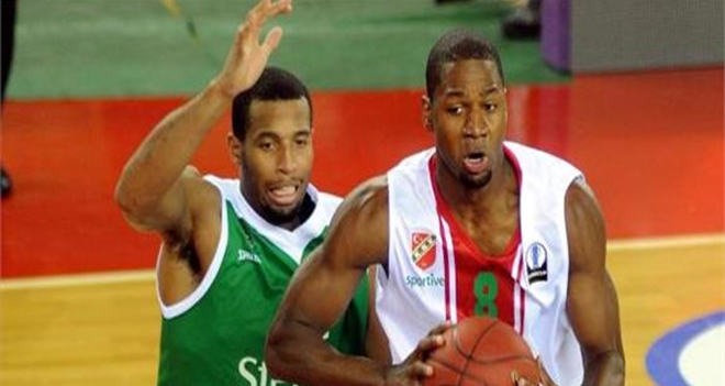 Pınar Karşıyaka Polonya'da kaybetti...