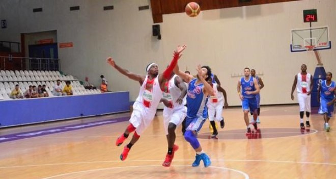 Pınar Karşıyaka, Royal Halı Gaziantep'i yendi