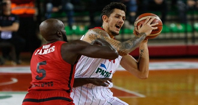 Pınar Karşıyaka son anda güldü...