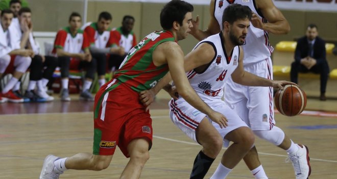 Pınar Karşıyaka son çeyrekte açıldı...