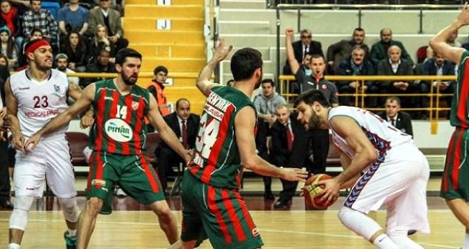 Pınar Karşıyaka, Trabzon'da Dixon ile güldü