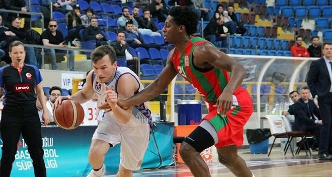 Pınar Karşıyaka, Trabzonspor’a yetişemedi…