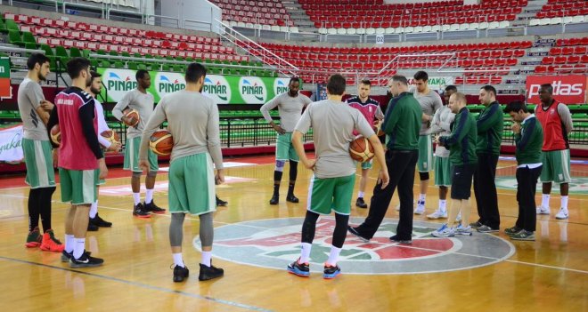 Pınar Karşıyaka Uşak deplasmanında