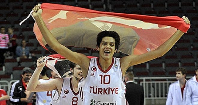 Pınar Karşıyakalı Egemen FİBA'nın en dikkat çeken 5 ismi arasında...
