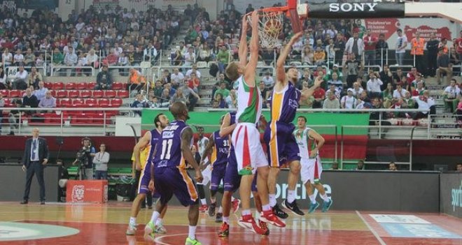 Pınar Karşıyaka'nın Antep keyfi...