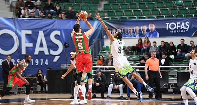 Pınar Karşıyaka'nın Bursa'da yüzü güldü...