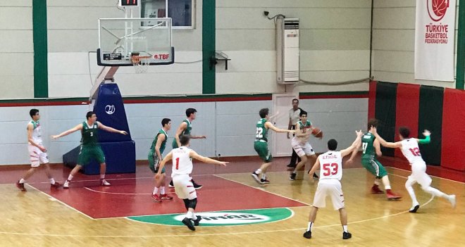 Pınar Karşıyaka'nın gençlerinden arka arkaya 12.galibiyet