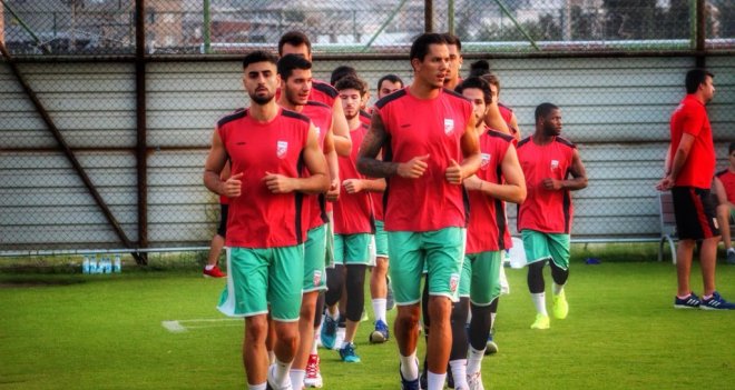 Pınar Karşıyaka'nın yeni transferi yarın takıma katılıyor