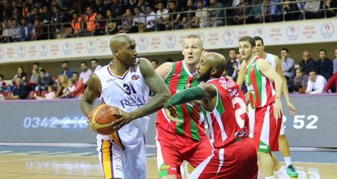 Pınar Karşıyaka'ya Antep acı geldi...