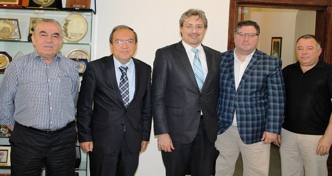 PLASTİK SEKTÖRÜ TEMSİLCİLERİ İZFAŞ’LA BULUŞTU