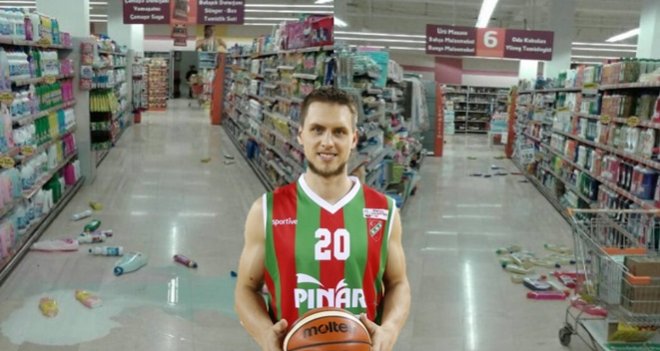 Ponitka depreme markette yakalandı...