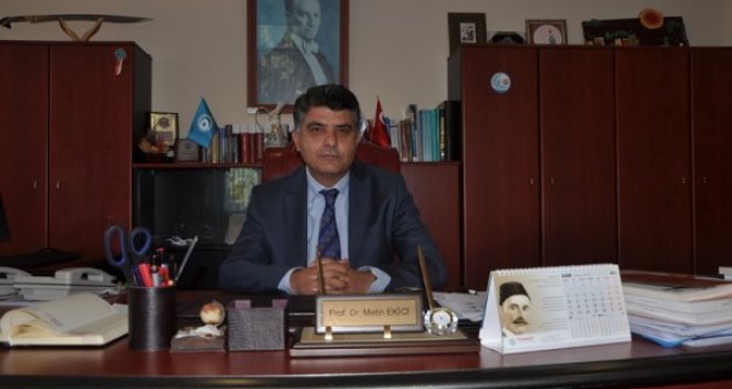 Prof. Dr. Ekici, “Aşure birlikteliğin ve bütünlüğün simgesidir”
