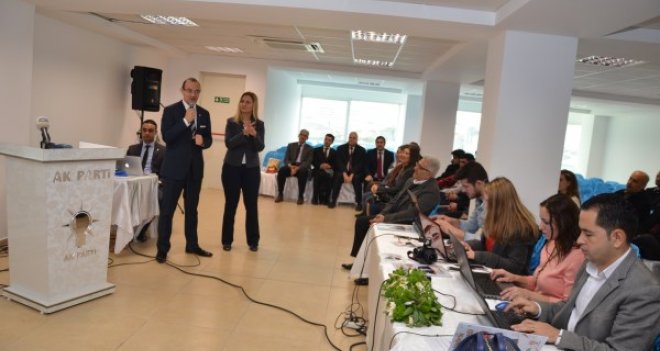 Prof. Tancan Uysal adaylığını açıkladı