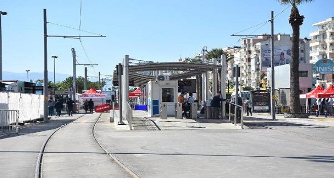 Raylara stand kuruldu, tramvay durdu!..