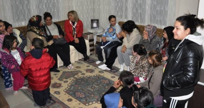 Romanlar sıkıntılarını başbakana aktaracaklar