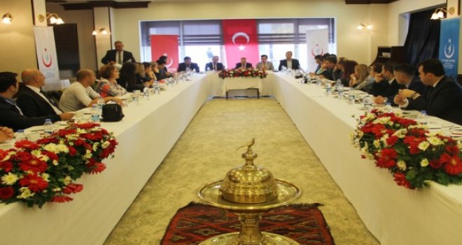 Sağlıkta iletişim ağı güçleniyor...